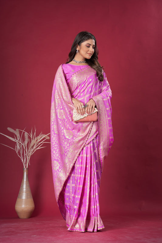 Pink woven saree with blouse piece